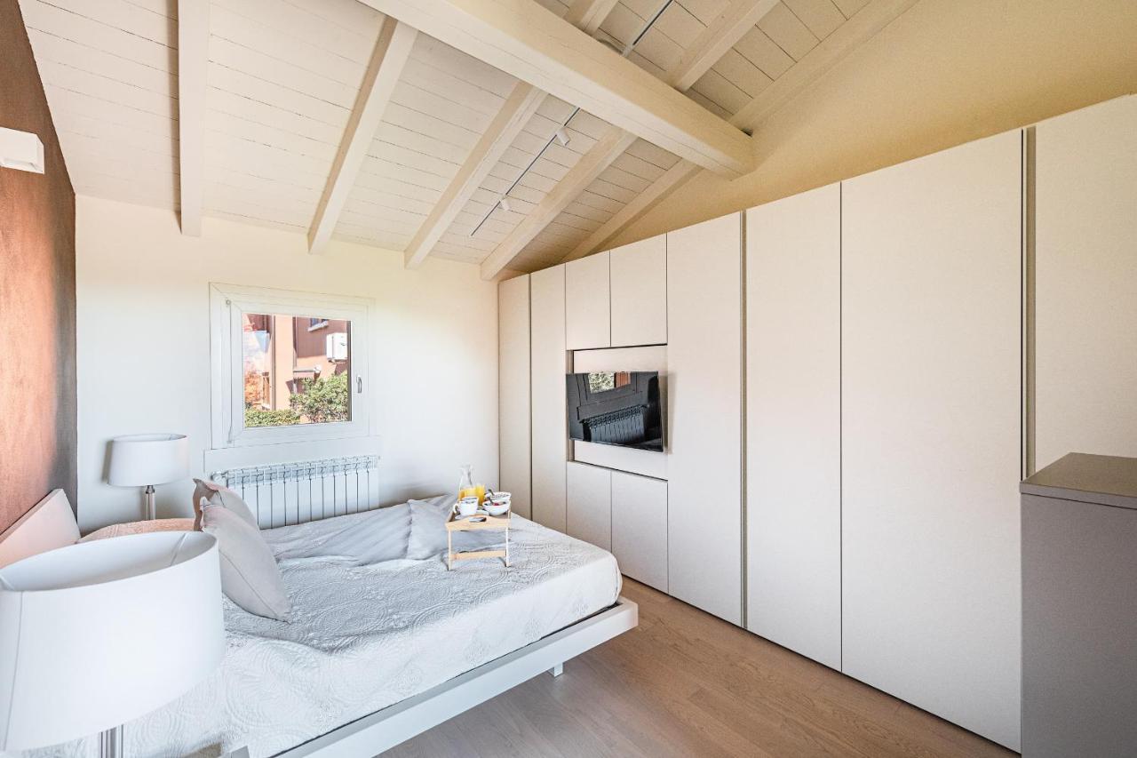 סויאנו דל לאגו Birdie 59 Apartment By Wonderful Italy מראה חיצוני תמונה